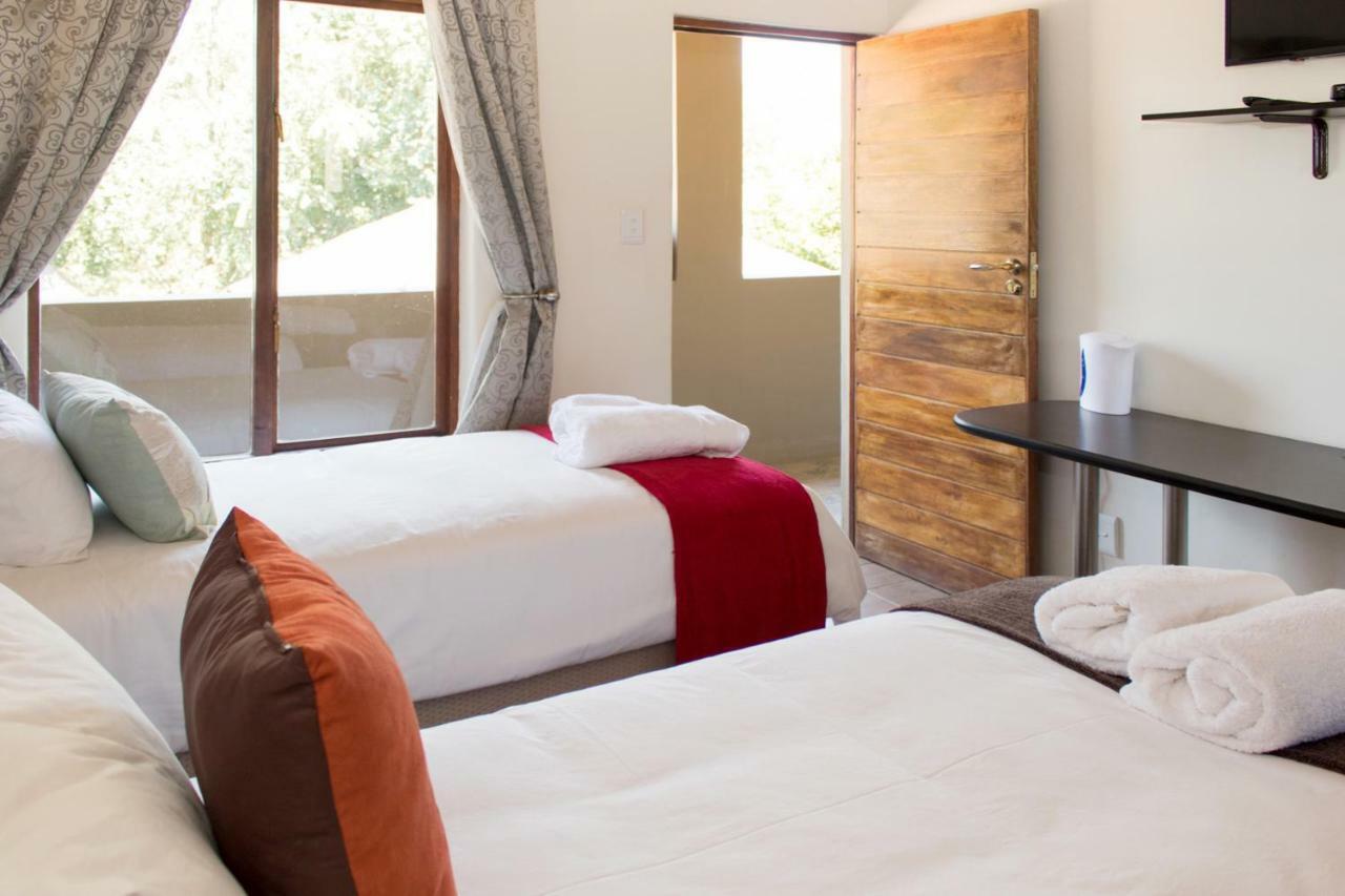 The Three Countries Estate Hotel Benoni Bagian luar foto