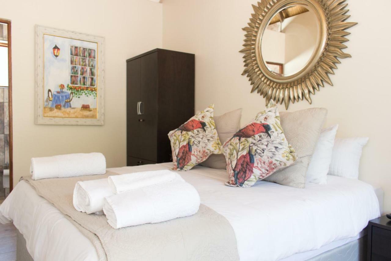 The Three Countries Estate Hotel Benoni Bagian luar foto