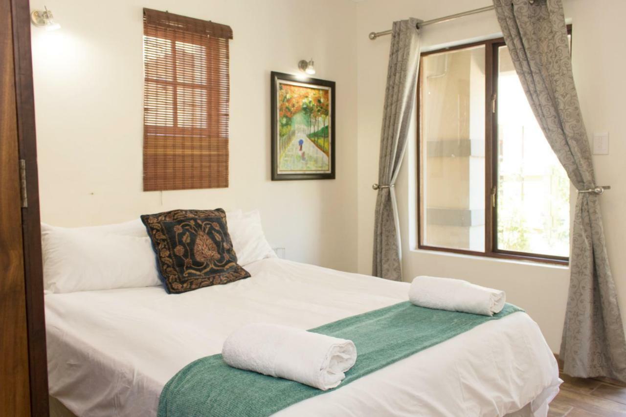 The Three Countries Estate Hotel Benoni Bagian luar foto
