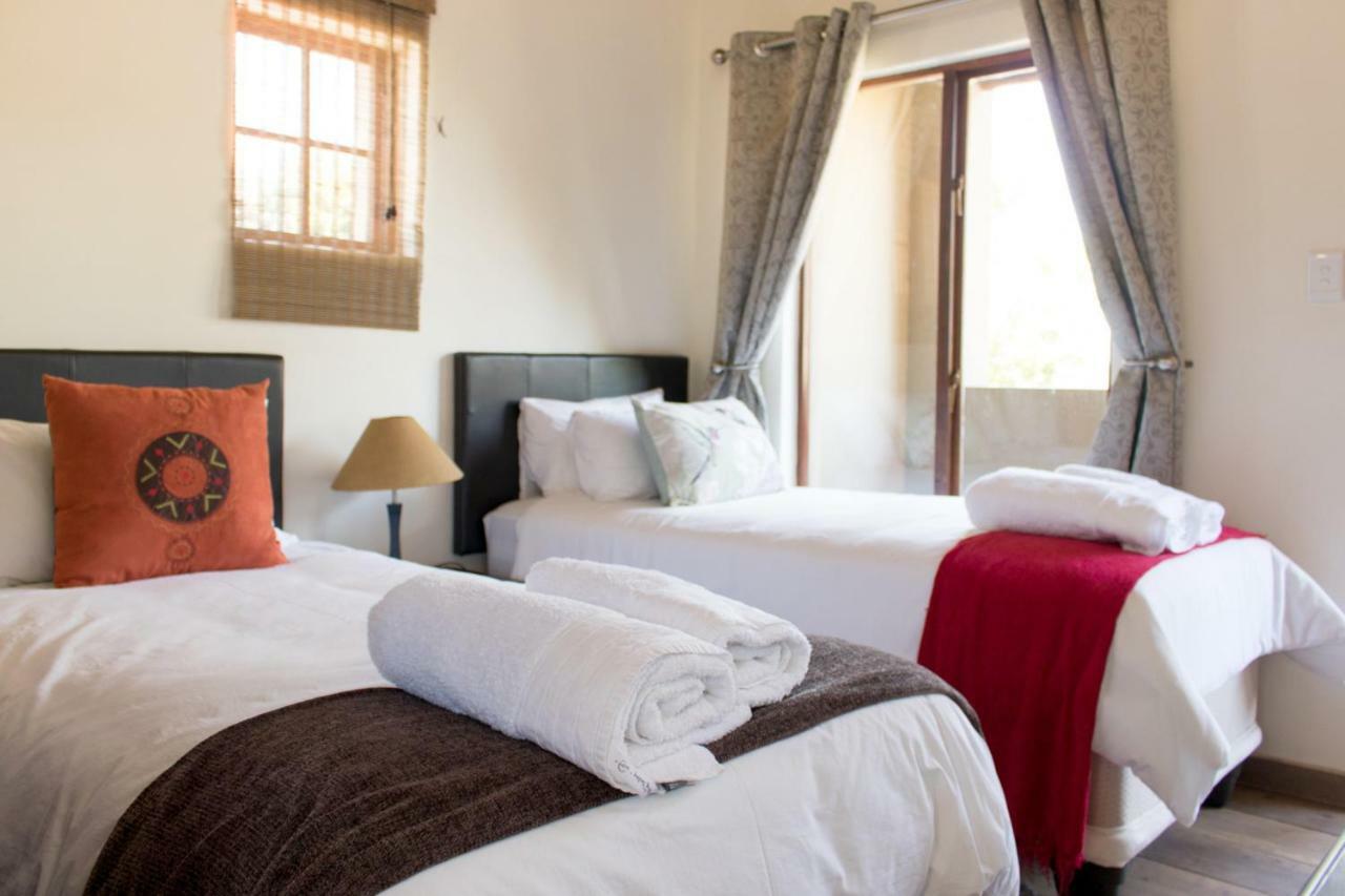 The Three Countries Estate Hotel Benoni Bagian luar foto