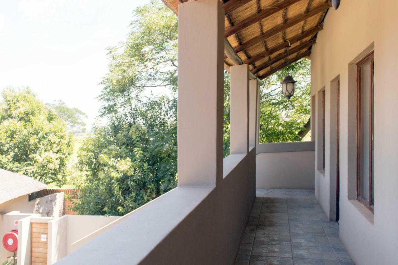 The Three Countries Estate Hotel Benoni Bagian luar foto