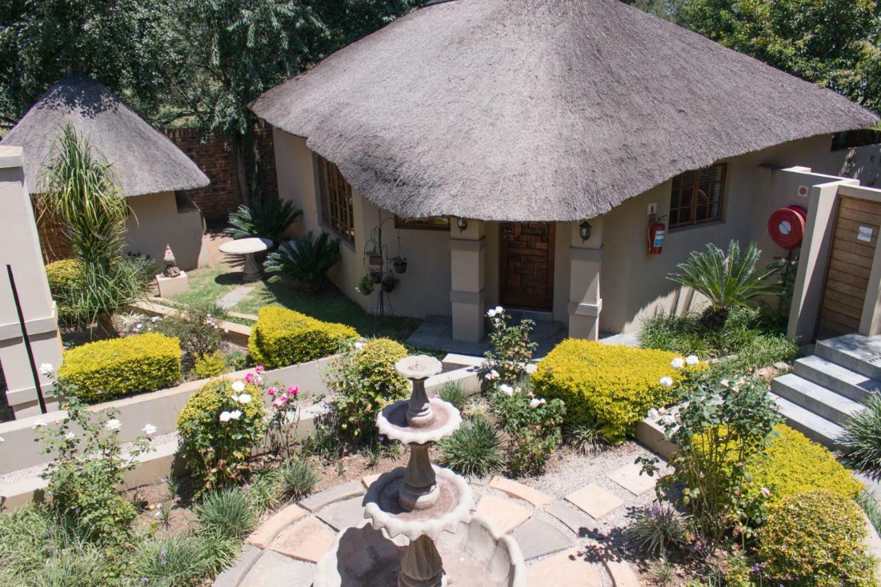 The Three Countries Estate Hotel Benoni Bagian luar foto