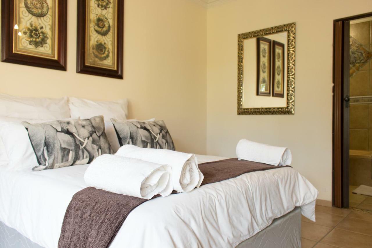 The Three Countries Estate Hotel Benoni Bagian luar foto