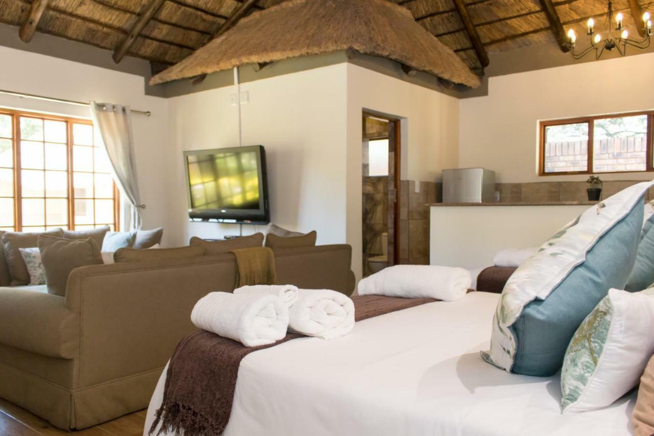 The Three Countries Estate Hotel Benoni Bagian luar foto