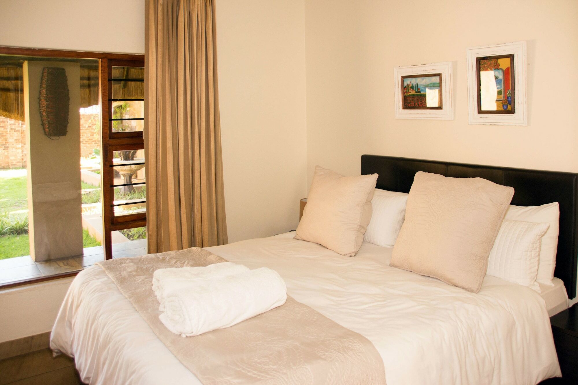 The Three Countries Estate Hotel Benoni Bagian luar foto